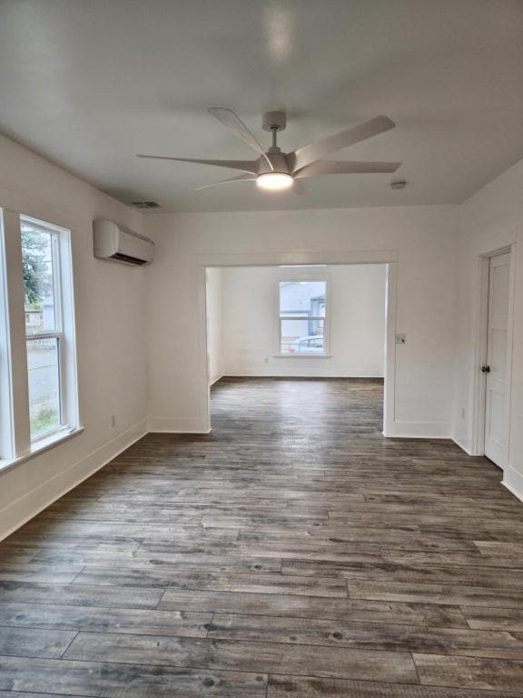 Building Photo - 205 SE Lane Ave