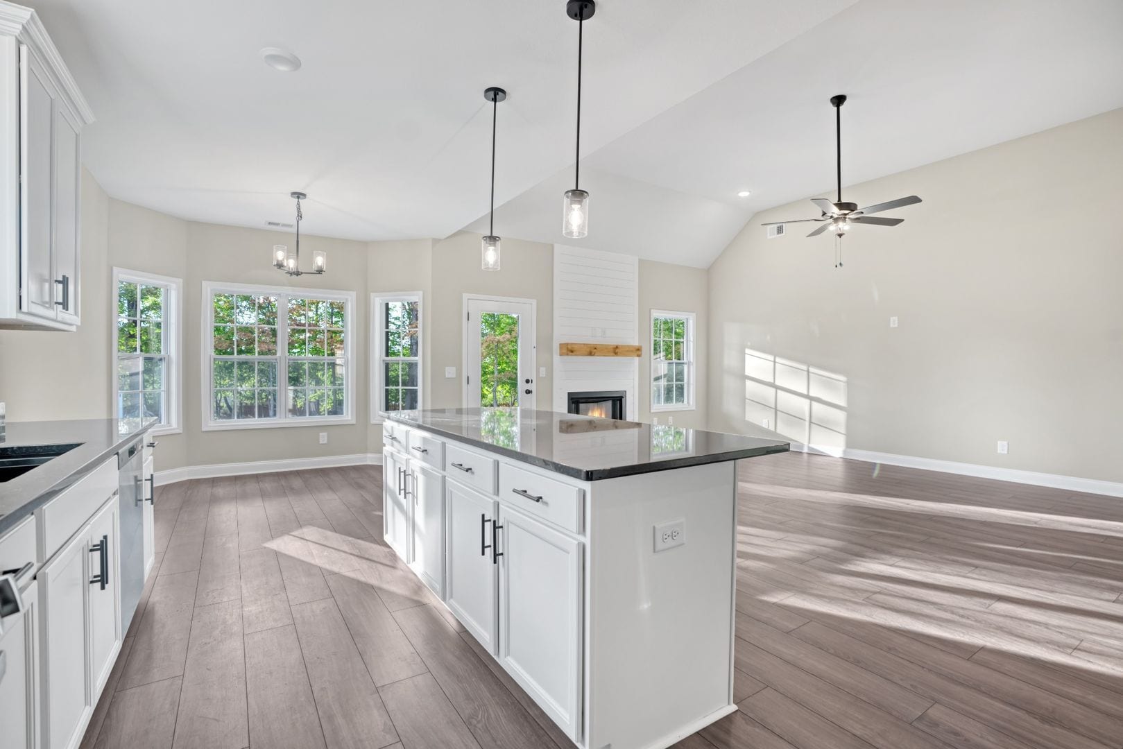 Building Photo - 502 N Halifax Ct