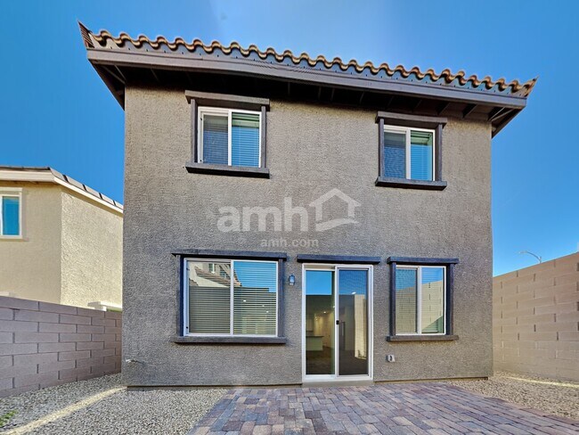 Building Photo - 3333 Blodwen St