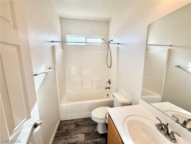 Building Photo - 5190 Lignum Ave