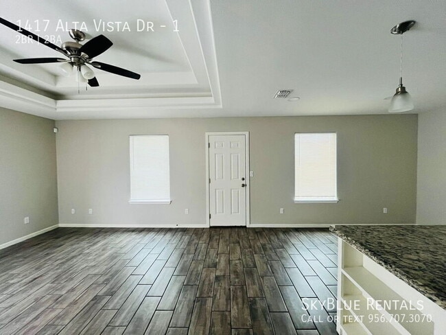 Building Photo - 1417 Alta Vista Dr