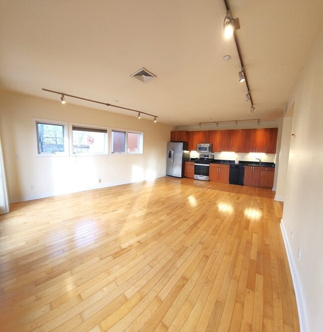 Building Photo - 24 Bay State Rd