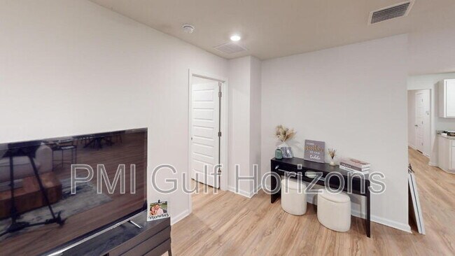 Building Photo - 6347 Burrow Ln