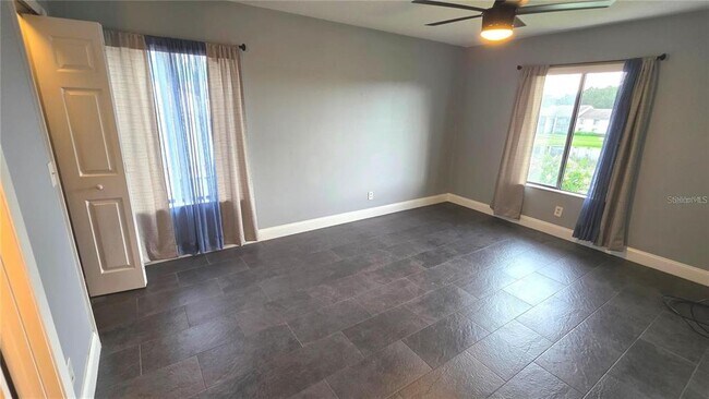 Building Photo - 8215 Sun Spring Cir