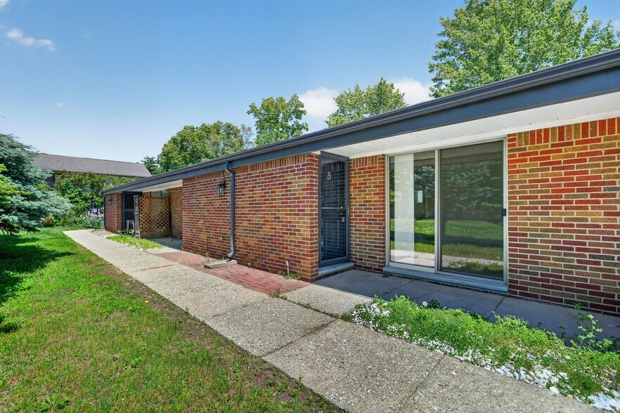 Building Photo - 48770 Shelby Rd