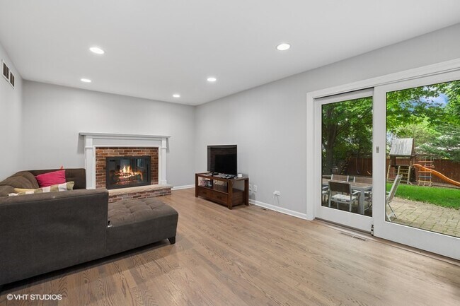 Building Photo - 1208 Parliament Ct