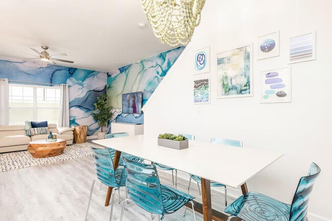 Building Photo - 8938 Cuban Palm Rd