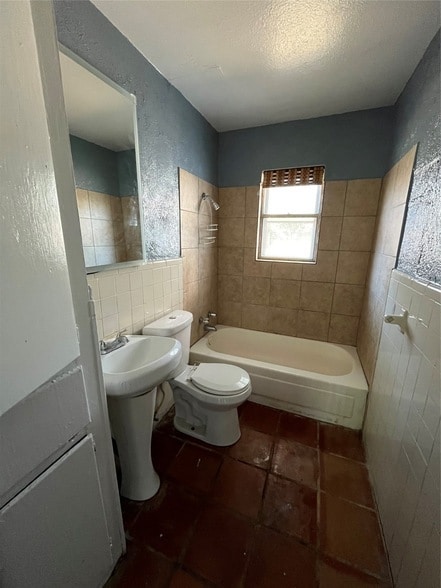 Building Photo - 4716 Dorsey St