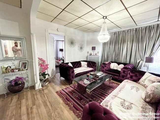 Building Photo - 26-28 Harbor View #1 Dorchester