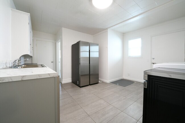 Building Photo - 151 N Holdings LLC