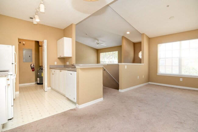 Building Photo - MOVE IN BY MAY 15th and GET 2 WEEKS OFF YO...