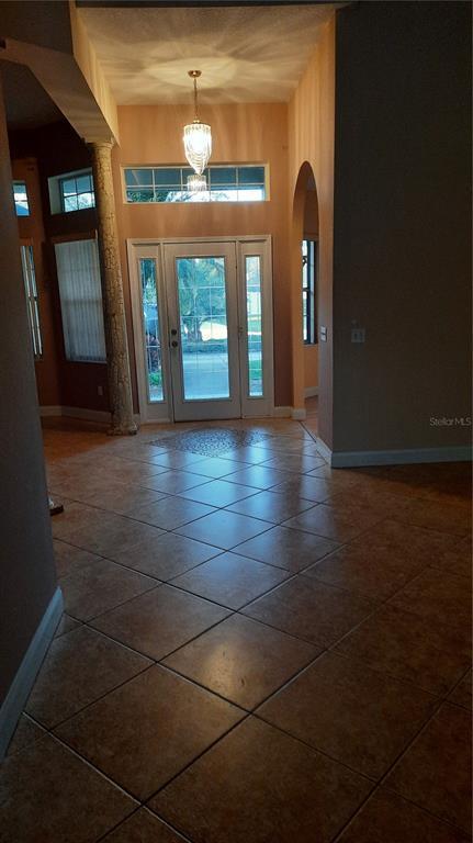 Building Photo - 58 Burning Bush Dr