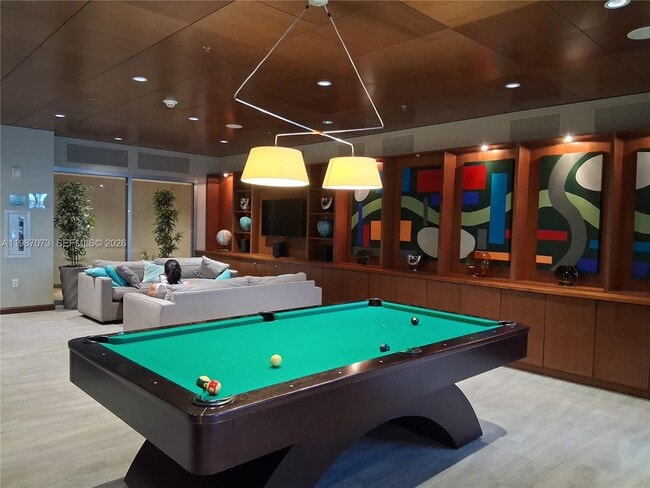 Building Photo - 2641 N Flamingo Rd