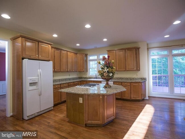 Building Photo - 13909 Willow Tree Dr