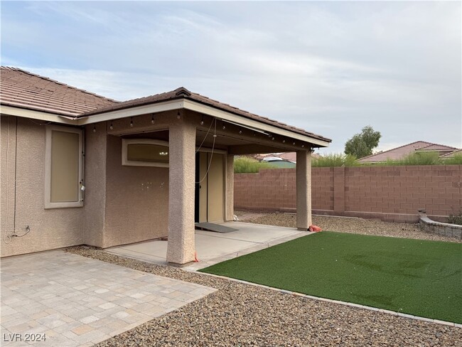 Building Photo - 9421 Andesite Hollow Ct