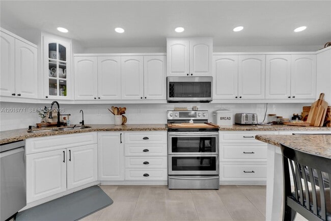 Building Photo - 8708 SW 159th Path
