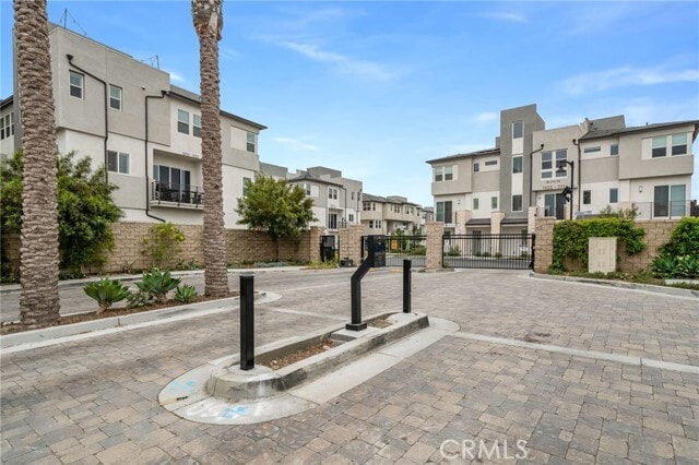 Building Photo - 1102 S Urbana St