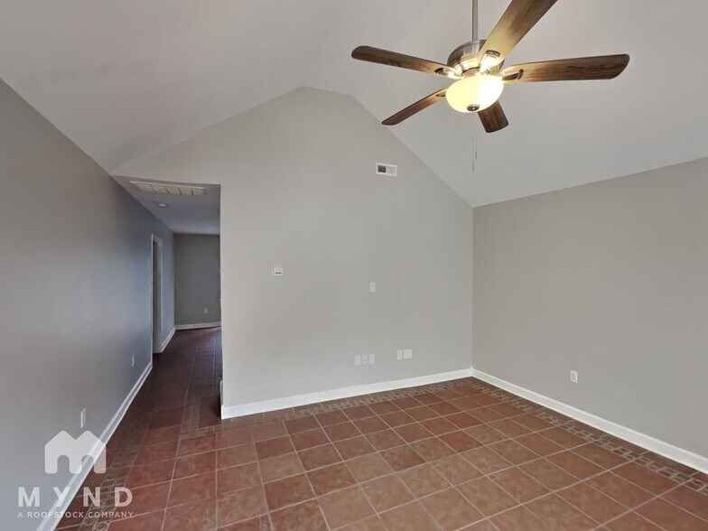 Building Photo - 119 Margaret Turner Rd