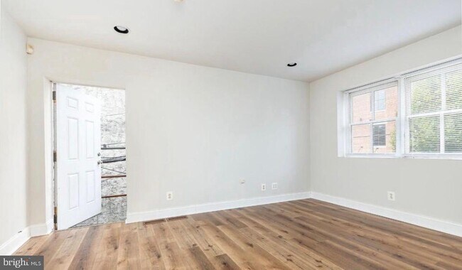 Building Photo - 4338 Cresson St