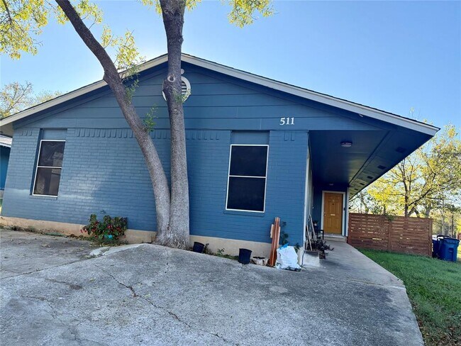 Building Photo - 511 Central Ave