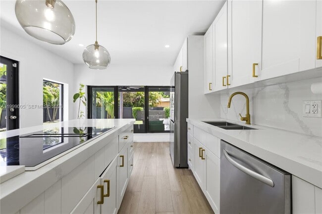 Building Photo - 86 NE 110th St