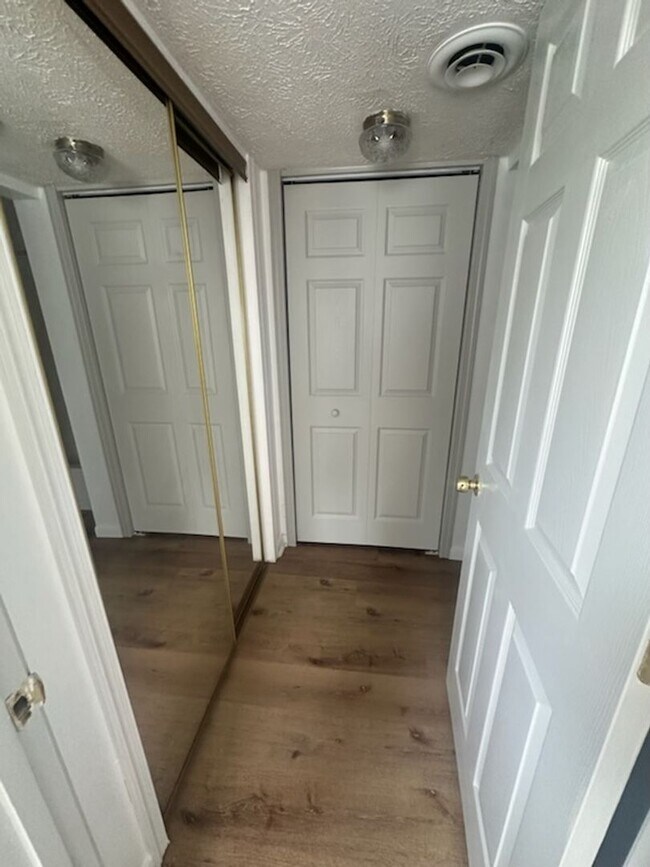 Building Photo - Fully Renovated Single-Family Home in Spar...