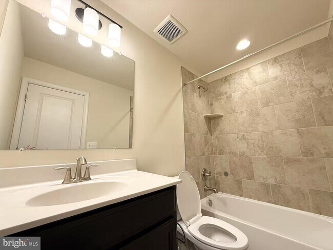 Building Photo - 7127 Judicial Mews