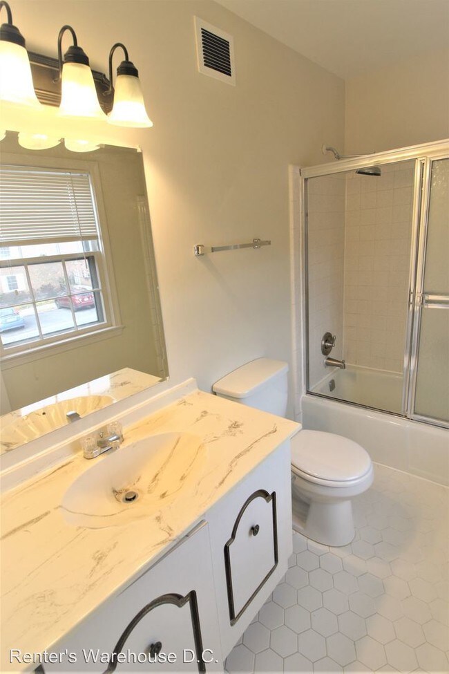 Building Photo - 3 br, 3.5 bath House - 2214 N Tuckahoe St