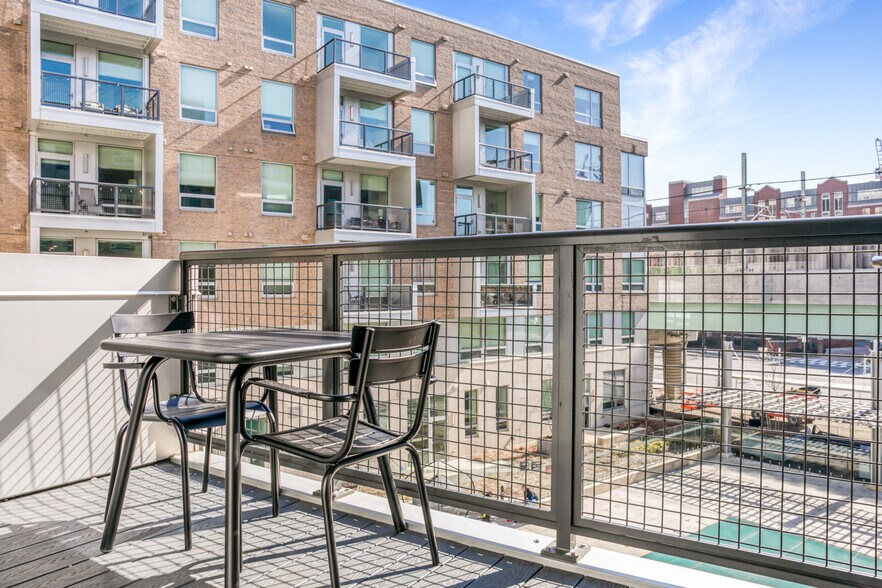 Building Photo - 5 Glassworks Ave