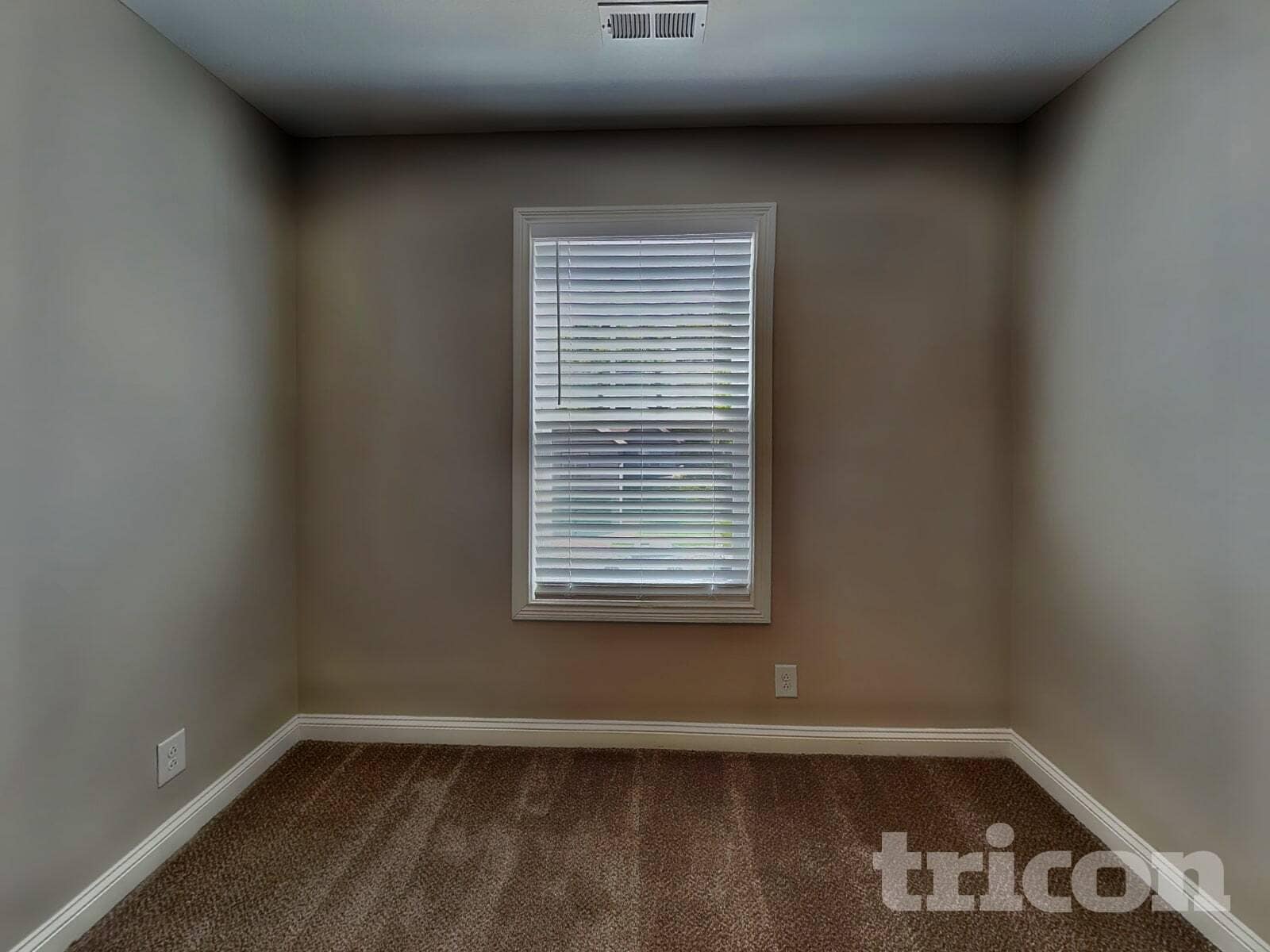 Building Photo - 129 Bonnell Dr