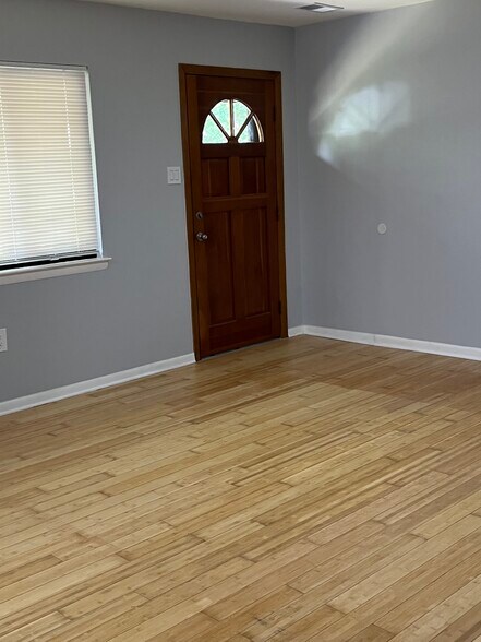 Building Photo - 8503 Laguna Ct