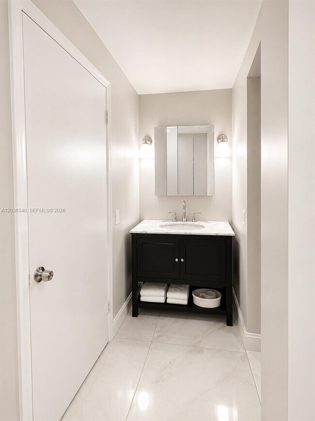 Building Photo - 4122 Collins Ave