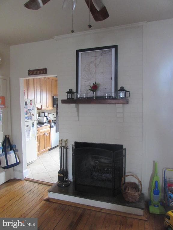 Building Photo - 112 Commerce St