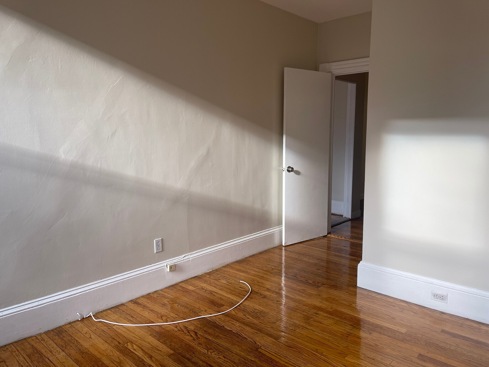 Building Photo - 338 K St