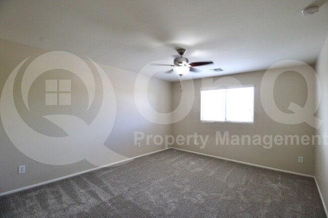Building Photo - 4313 E Folgers Rd