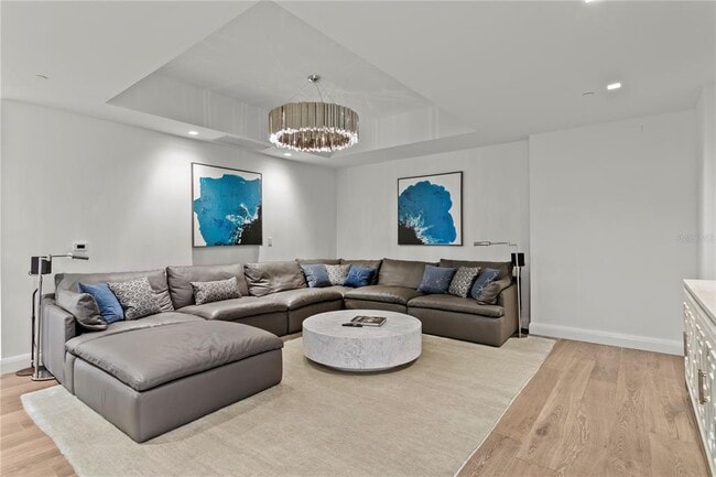 Building Photo - 450 Knights Run Ave