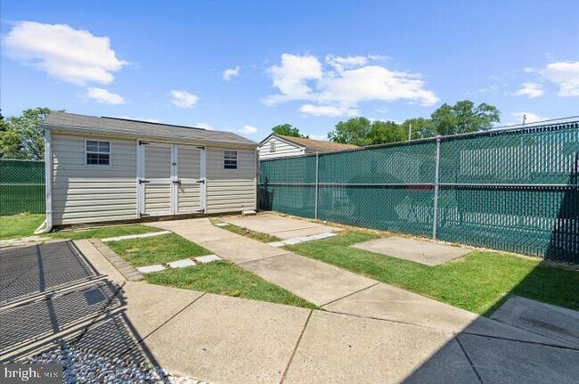 Building Photo - 1268 Delbert Ave