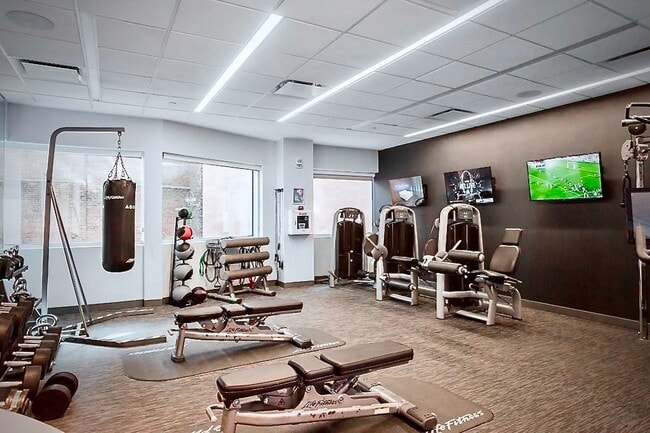 Building Photo - 110 Stuart St