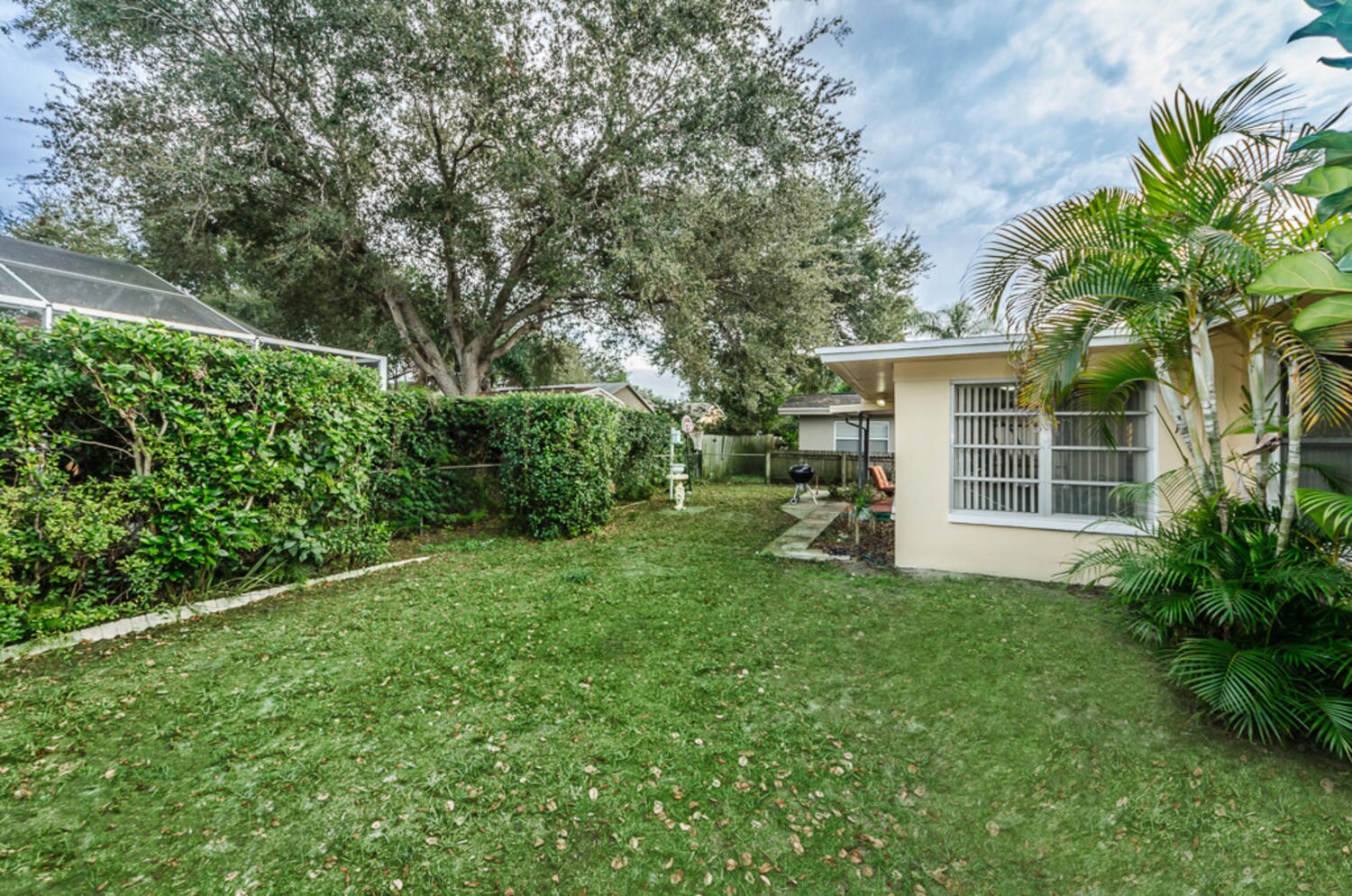 Building Photo - 245 Bel Forest Dr