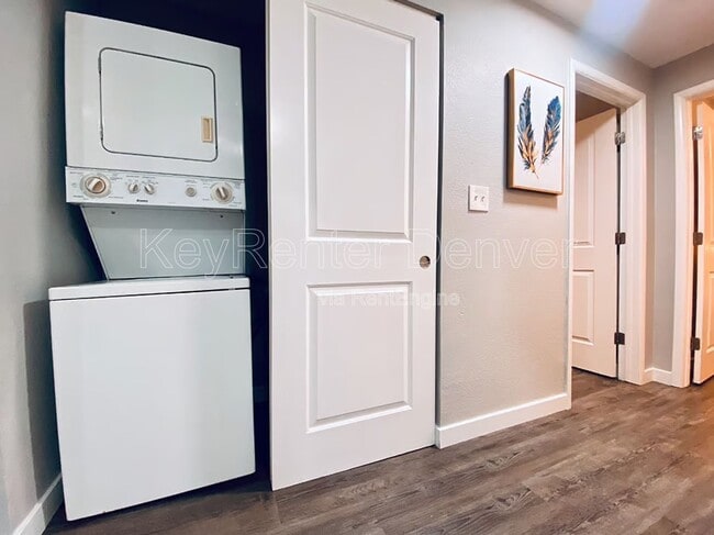 Building Photo - 1458 Ivy St