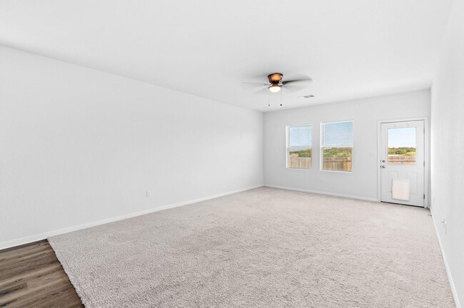 Building Photo - 224 Night Riders Wy