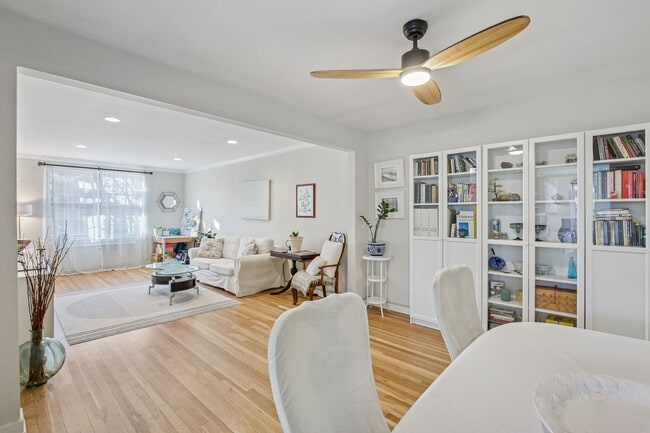 Building Photo - 8600 JFK Blvd E