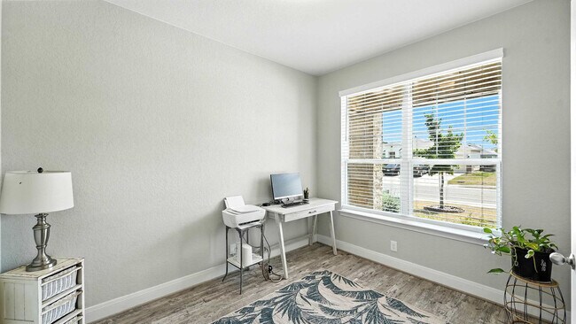 Building Photo - 1917 Shepherd Path