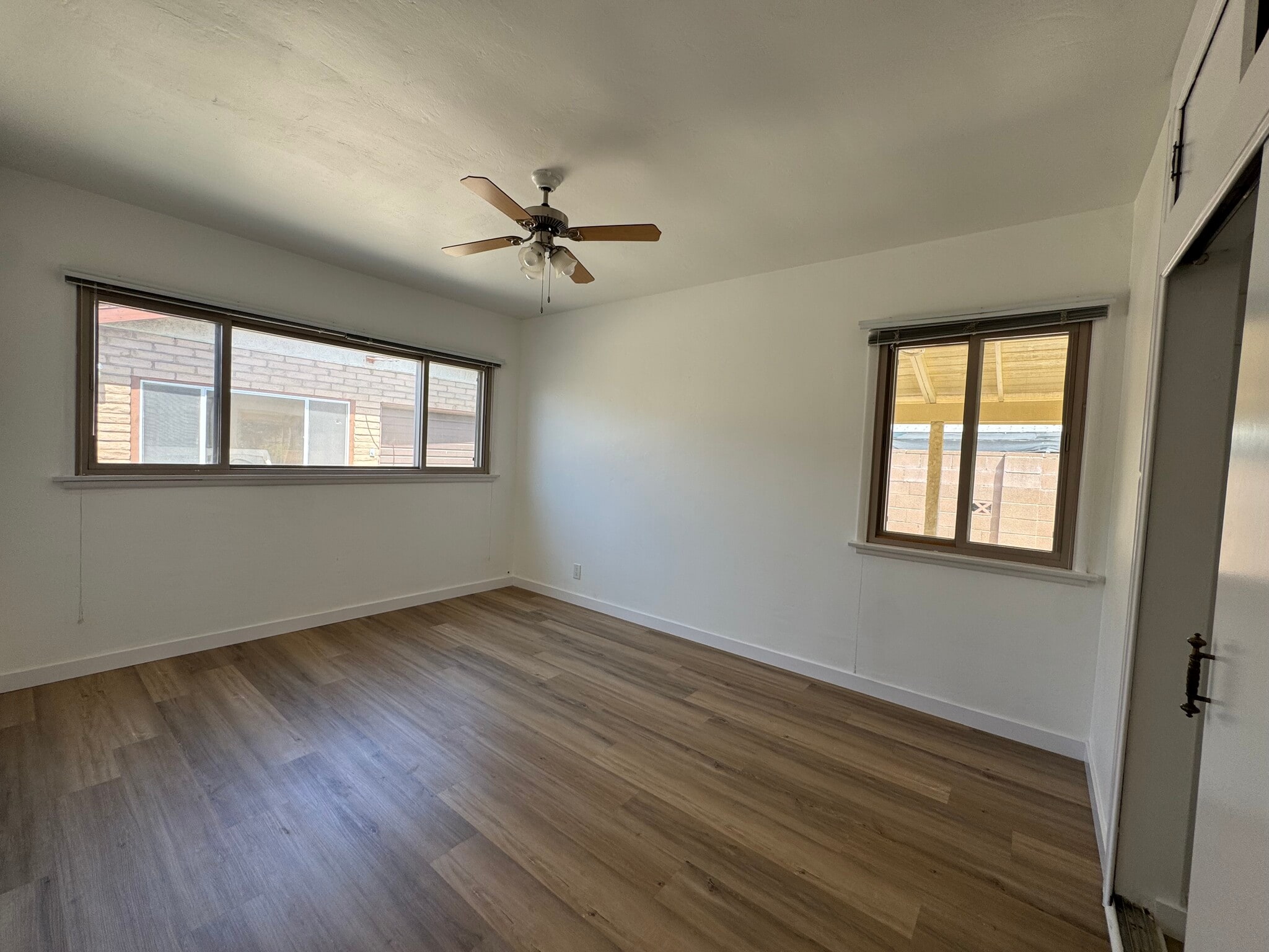 Building Photo - 10817 Cantara St