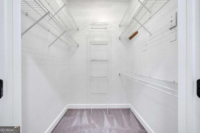 Building Photo - 3445 N Stratford Rd NE