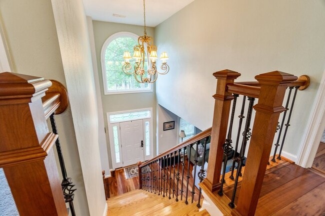 Building Photo - 821 Loch Island Dr