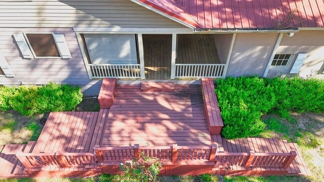 Building Photo - 1002 N Madison St