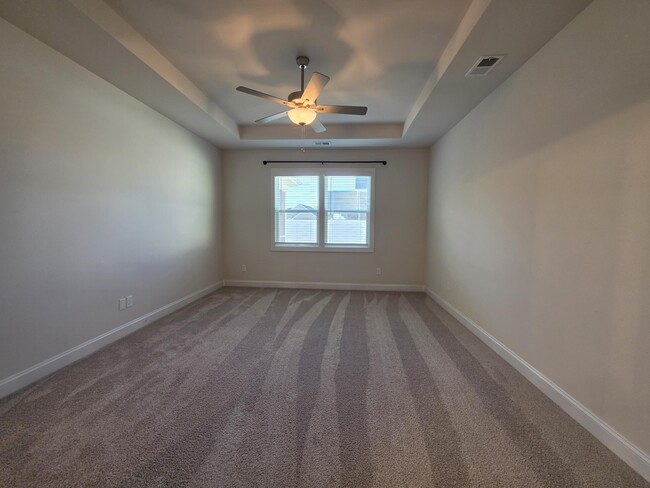 Building Photo - 3360 Rustic Dr