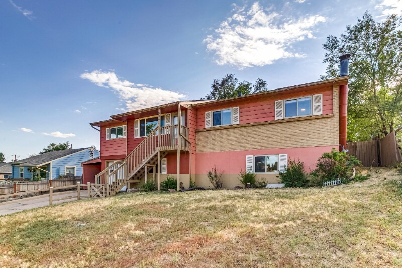 Building Photo - 9341 Hoffman Way