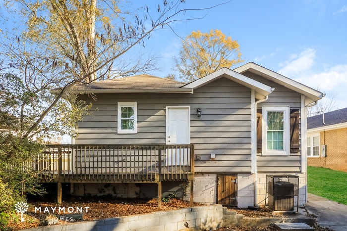 Building Photo - 1554 Richland Rd SW